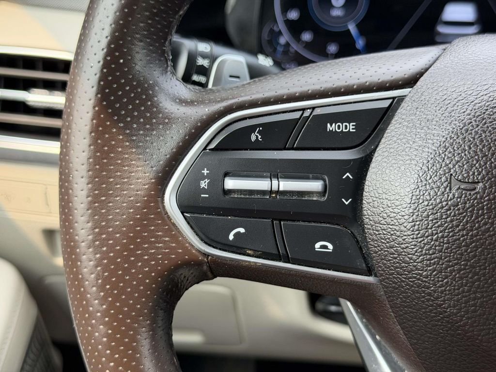 Used 2020 Black Hyundai Limited image 9