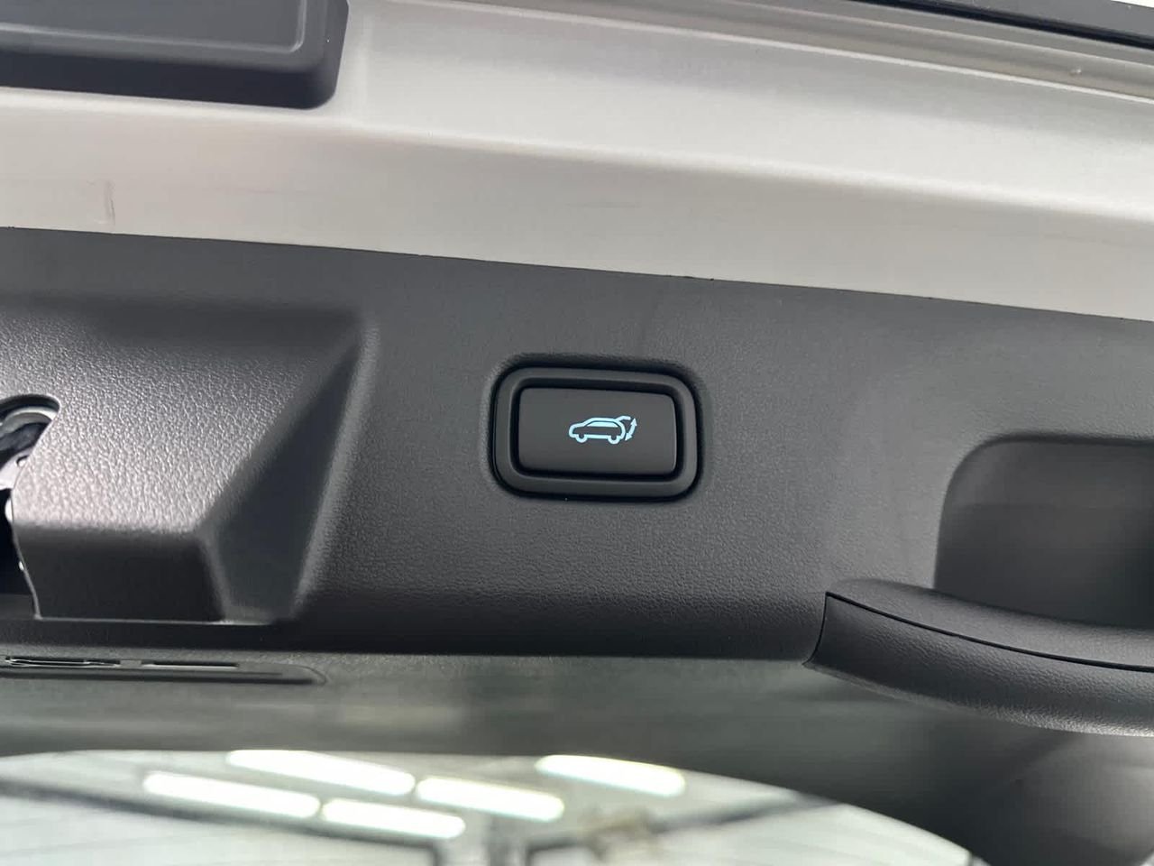 New 2026 Shimmering Silver Hyundai SEL FWD image 16