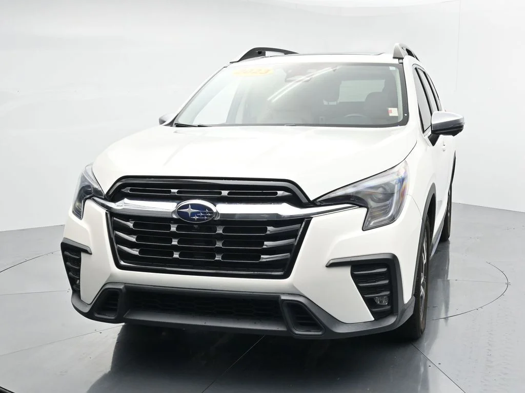 Used 2023 White Subaru Limited image 3