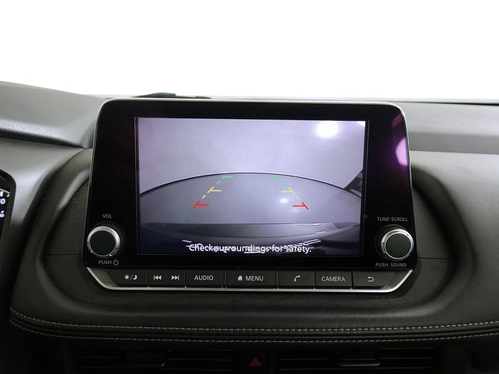 Used 2024 Gray Nissan S image 19