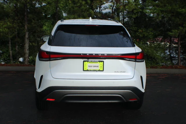 Used 2024 Eminent White Pearl Lexus RX 350 Luxury image 17