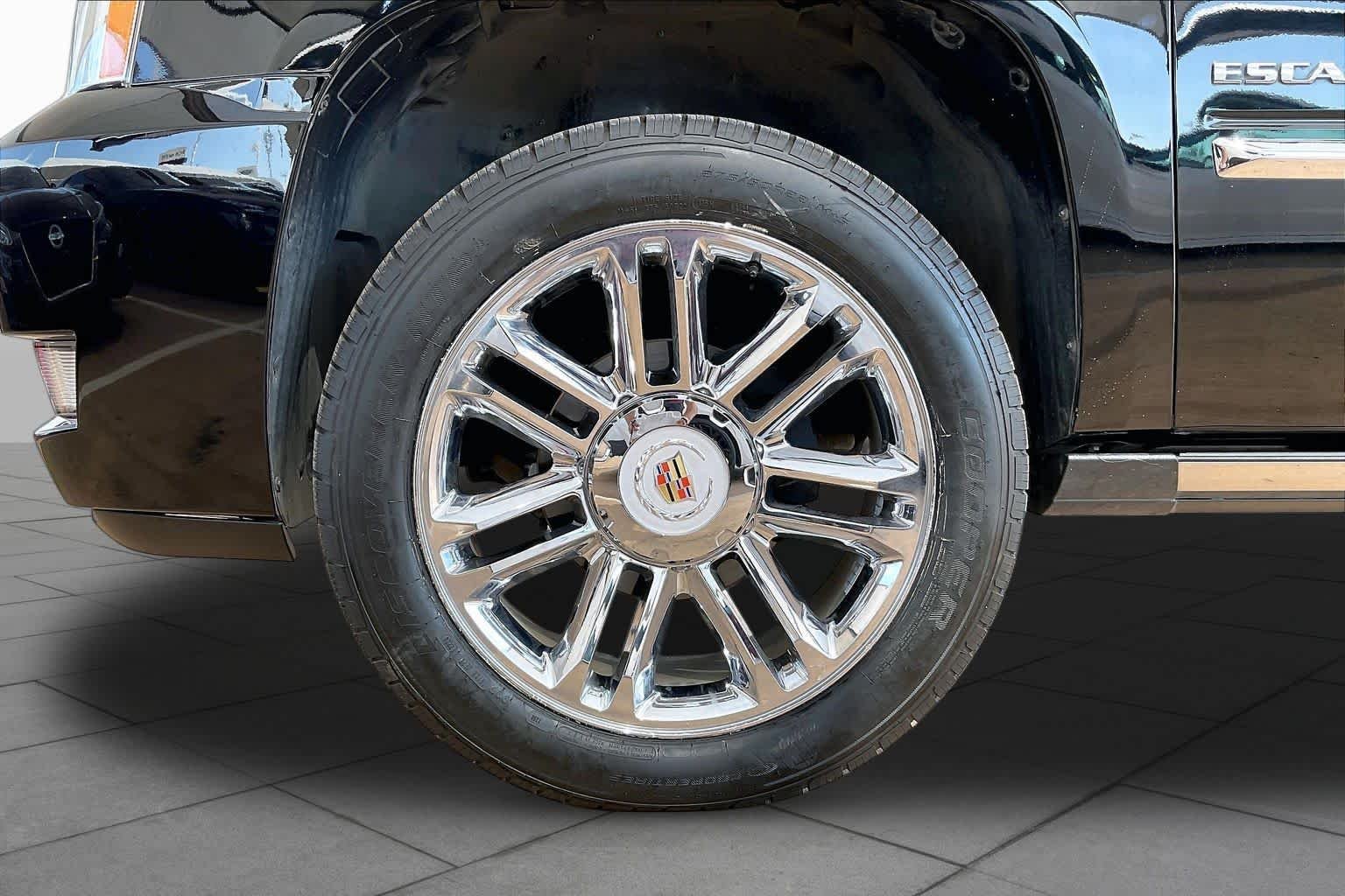 Used 2013 Black Raven Cadillac Platinum Edition image 10