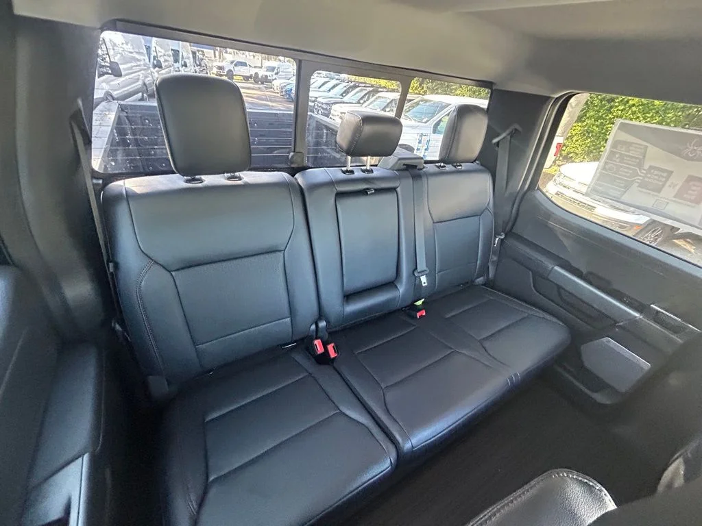 2025 Ford F-350 Super Duty Lariat - Photo 30