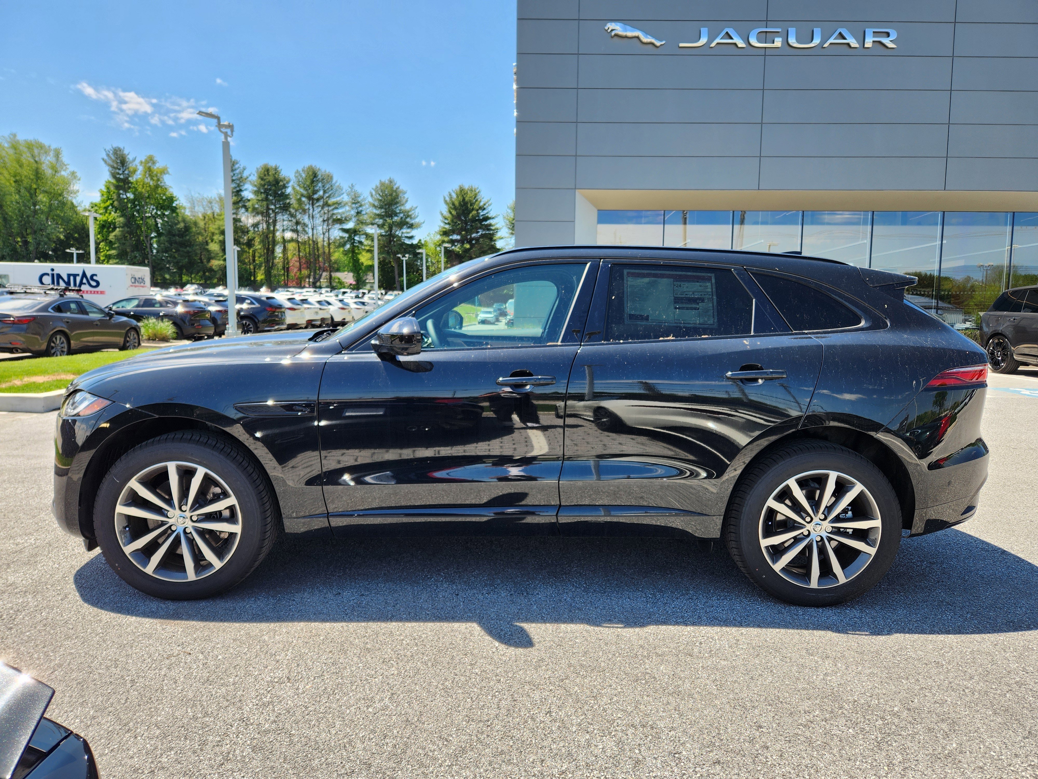 New 2026 Santorini Black Jaguar P250 R-Dynamic S image 5