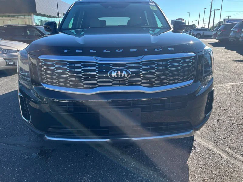 Used 2020 Black Kia S image 2