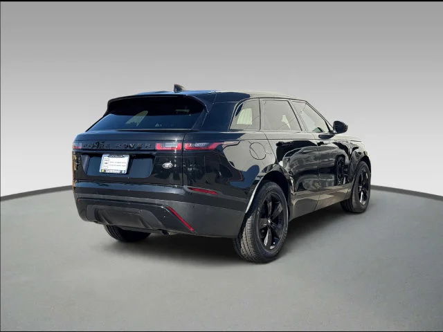 Used 2020 Black Land Rover S image 4
