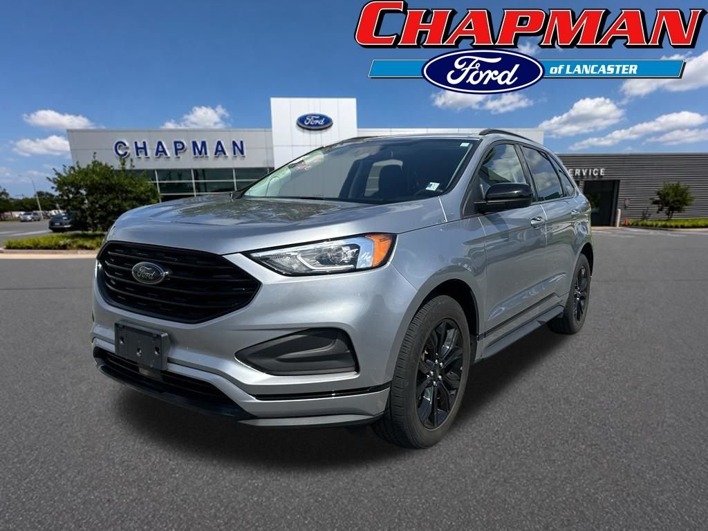 Used 2022 Silver Ford SE image 1