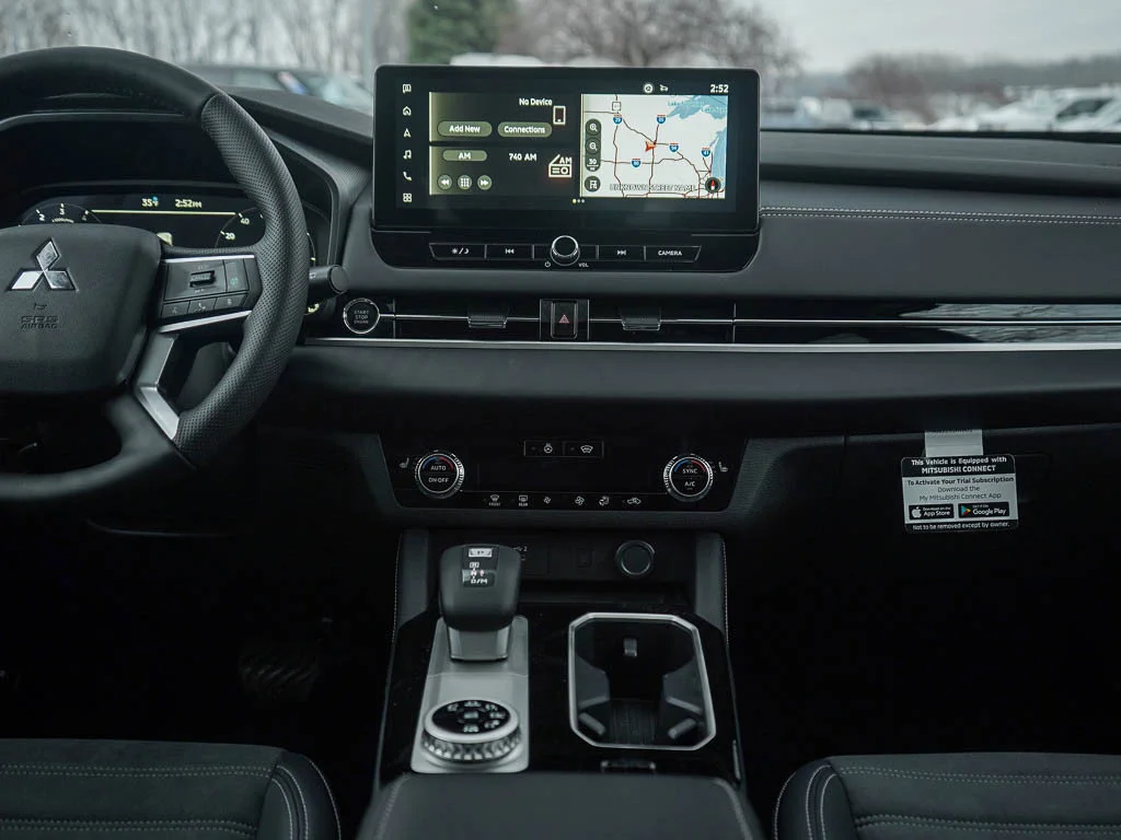 2026 Mitsubishi Outlander SE - Photo 17