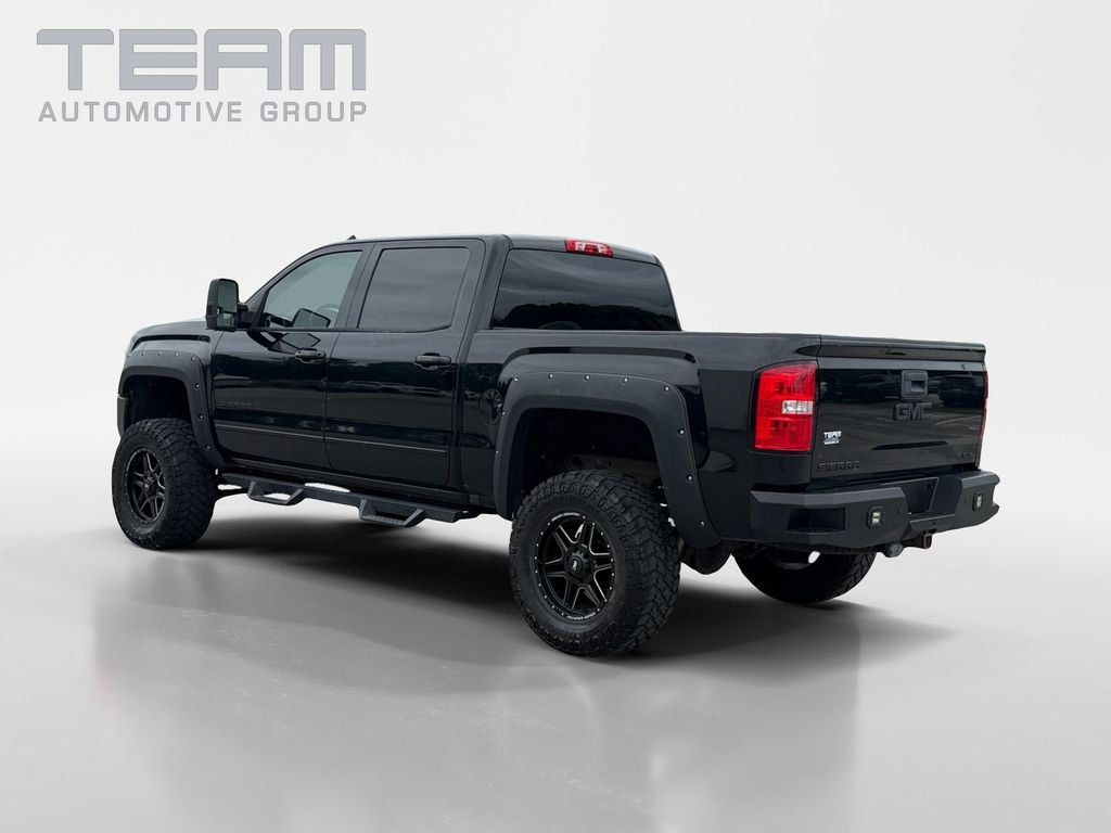 Used 2018 Black GMC SLE image 5
