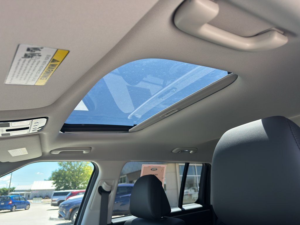 New 2025 Shimmering Silver Hyundai XRT image 27