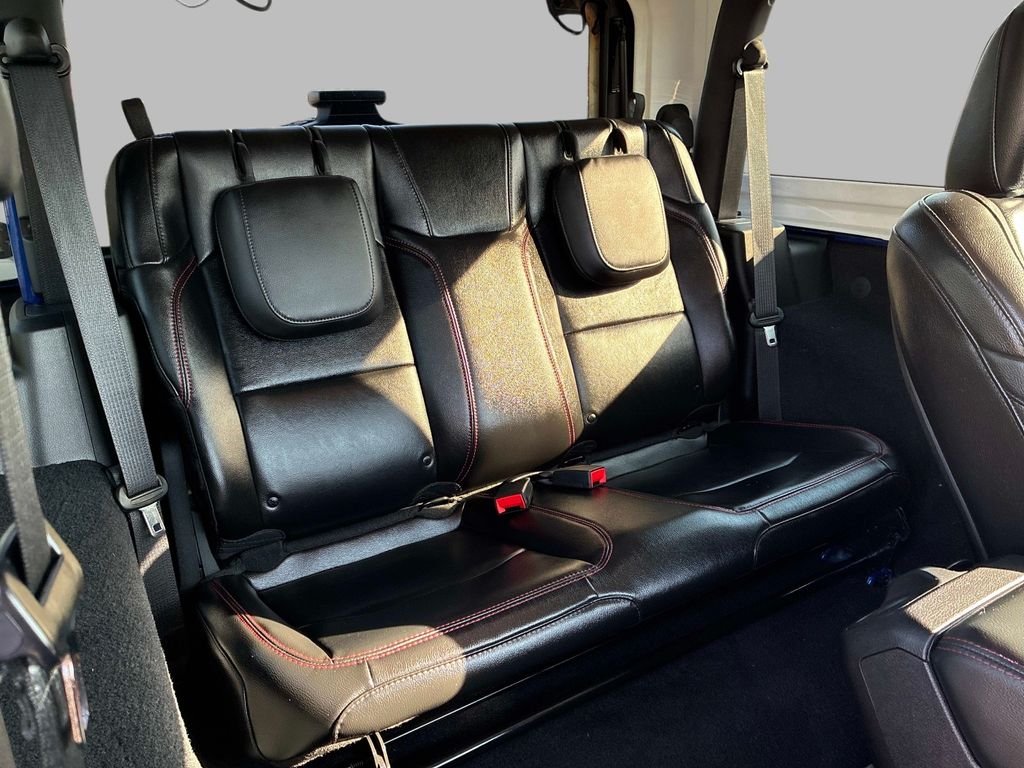 Used 2020 Blue Jeep Rubicon image 10