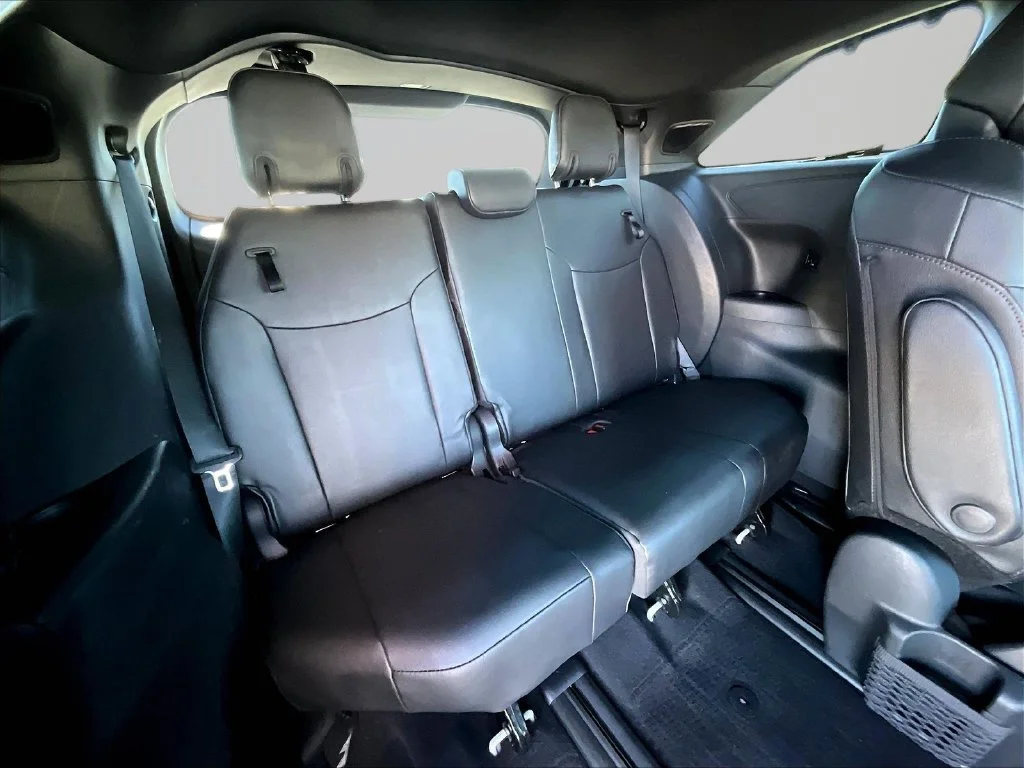 Used 2025 Wind Chill Pearl Toyota Platinum image 33