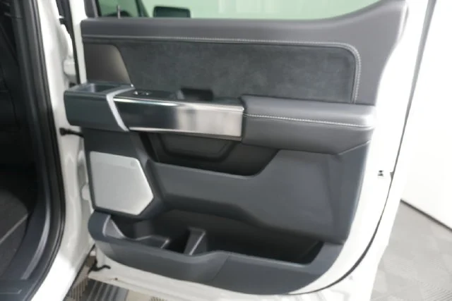 New 2026 Star White Metallic Tri-Coat Ford Platinum® image 35
