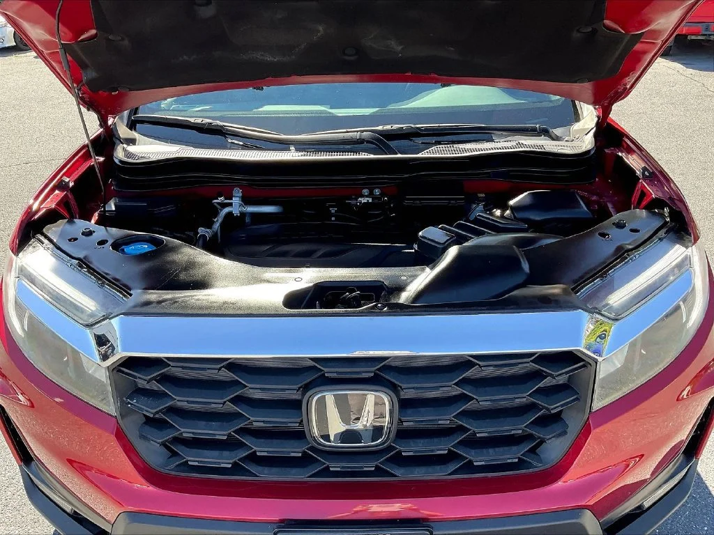 Used 2023 Radiant Red Metallic II Honda EX-L image 31