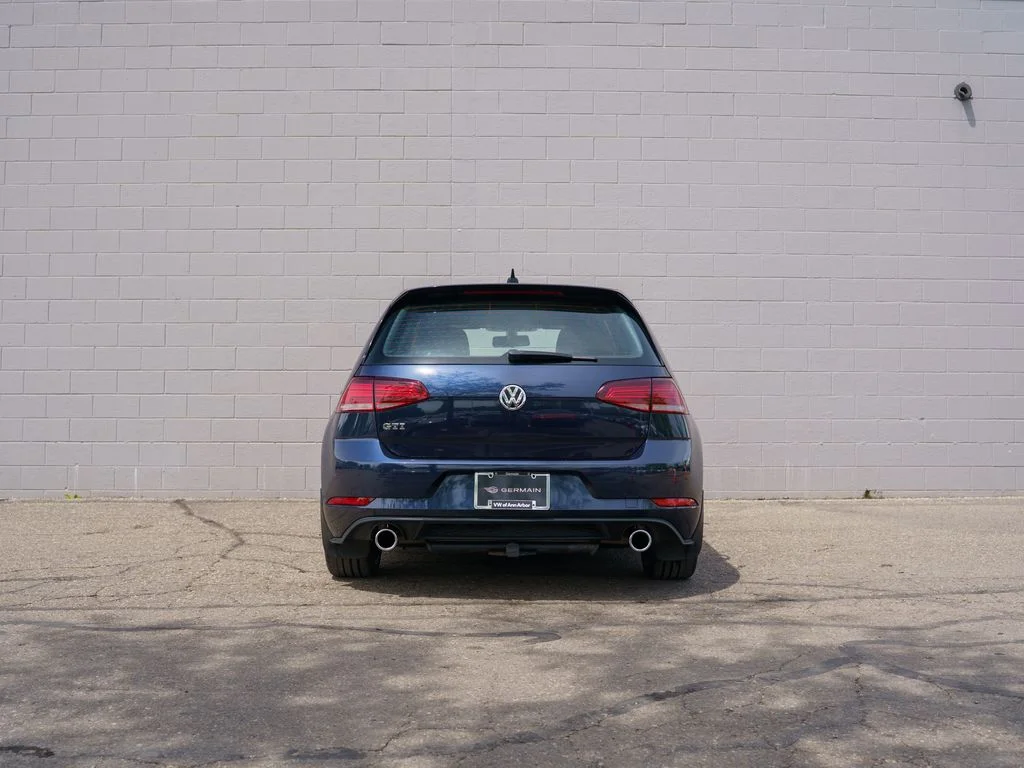 Used 2018 Blue Volkswagen 2.0T SE image 6