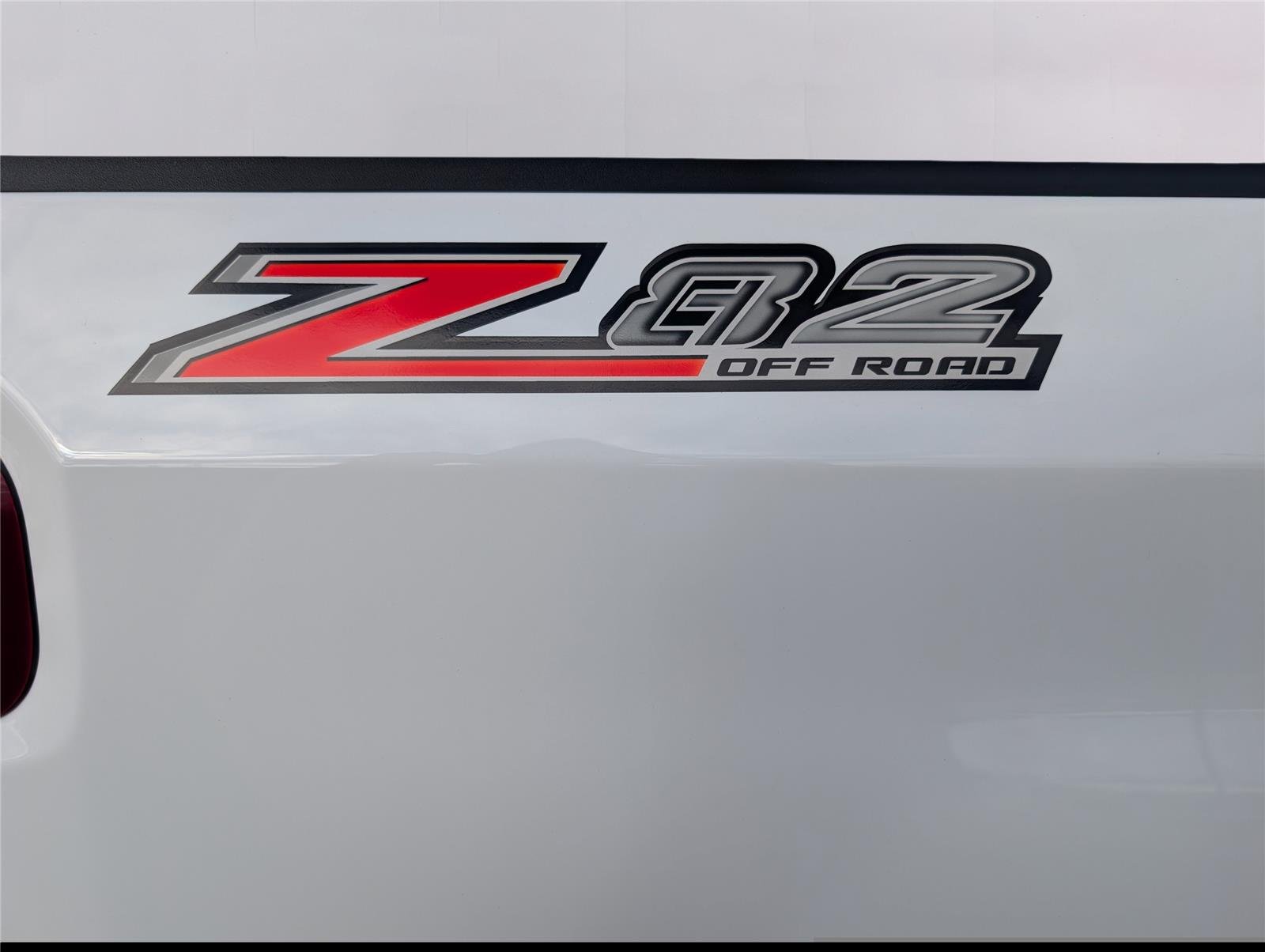 New 2026 Summit White Chevrolet RST image 48