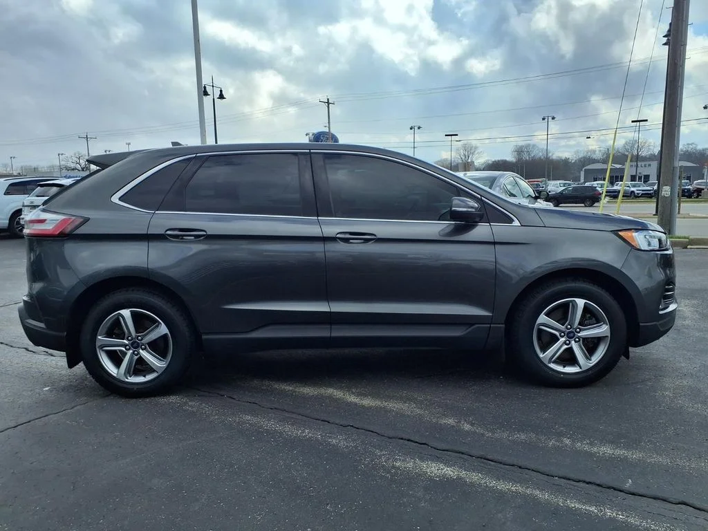 Used 2019 Ford Edge SEL with VIN 2FMPK4J95KBB97824 for sale in Franklin, WI