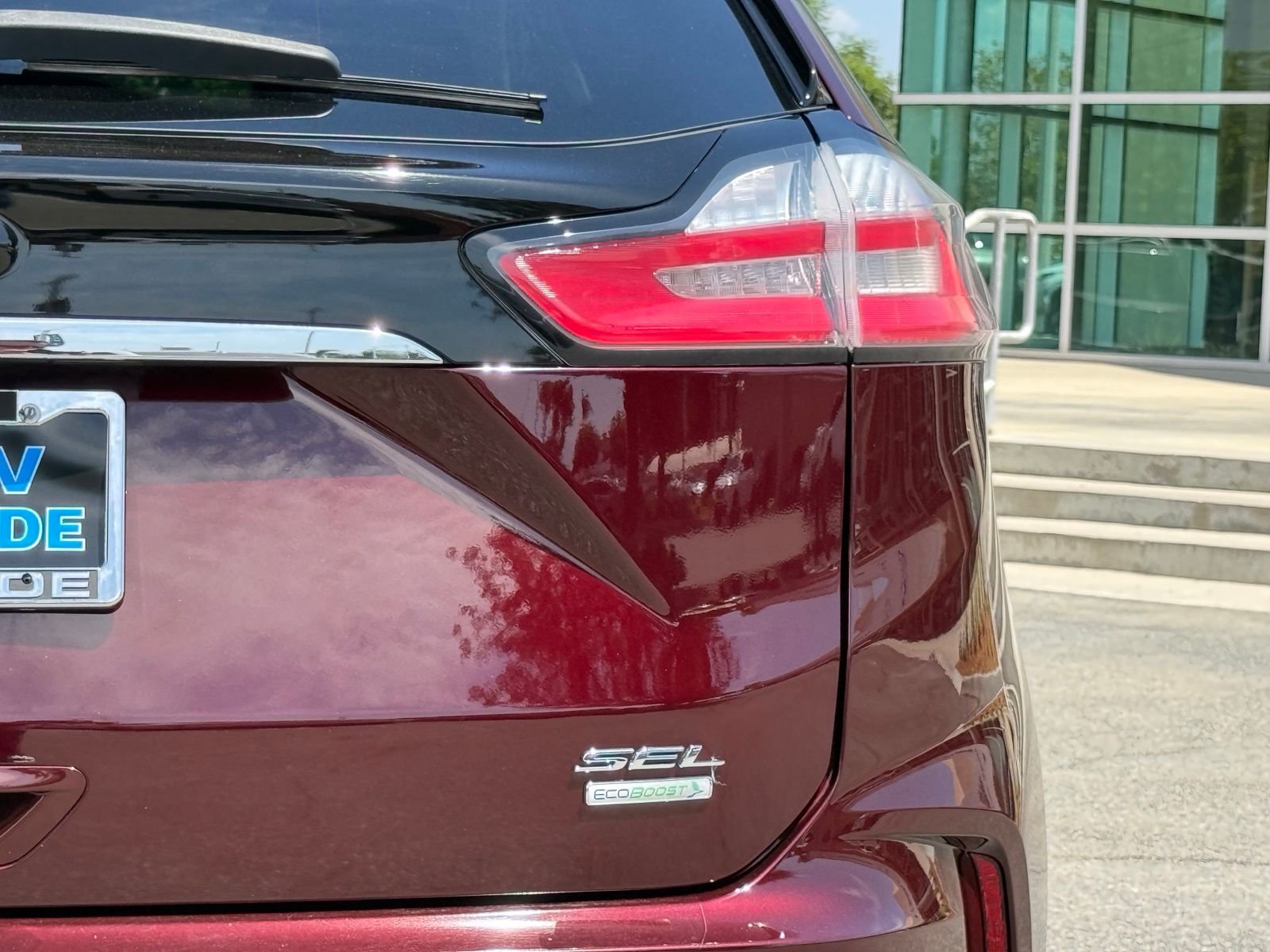 Used 2020 Red Ford SEL image 14