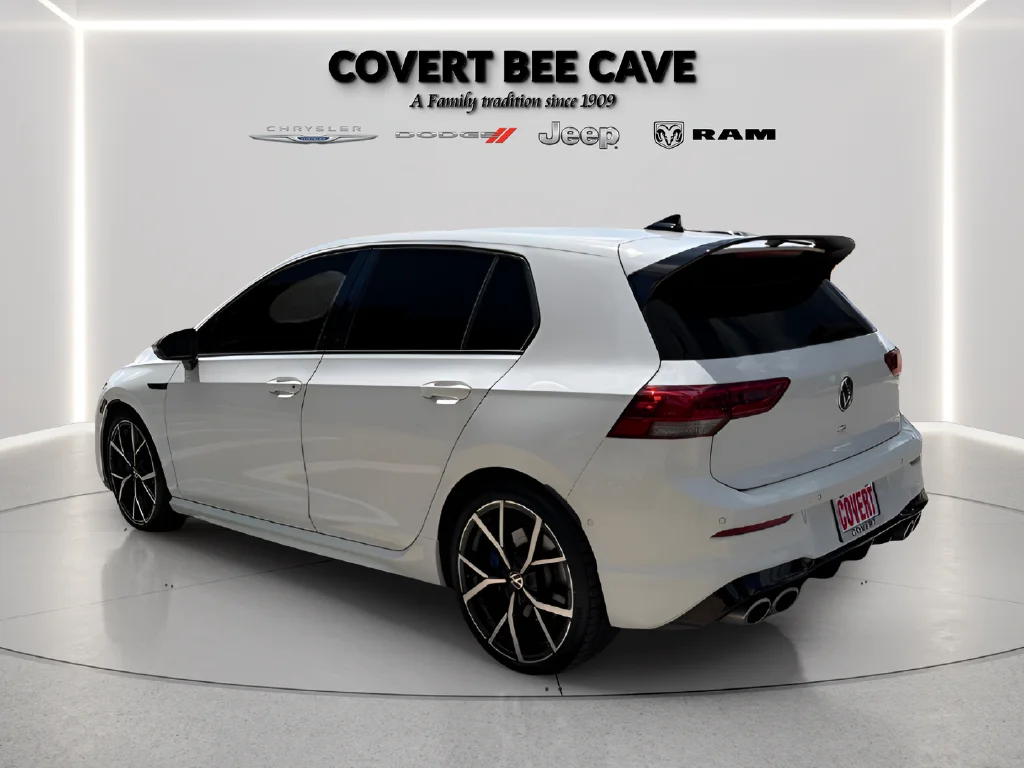 Used 2022  Volkswagen 2.0T image 12