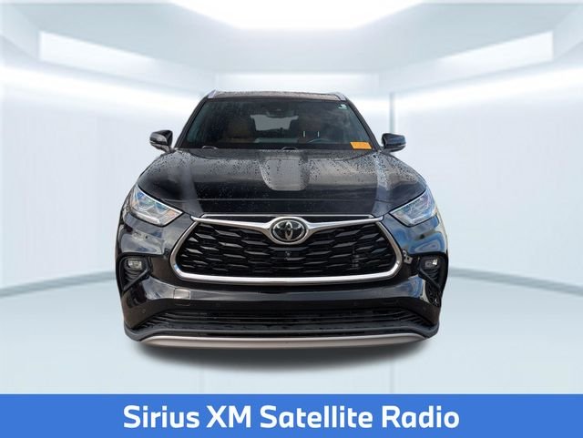 Used 2021 Black Toyota Platinum image 6