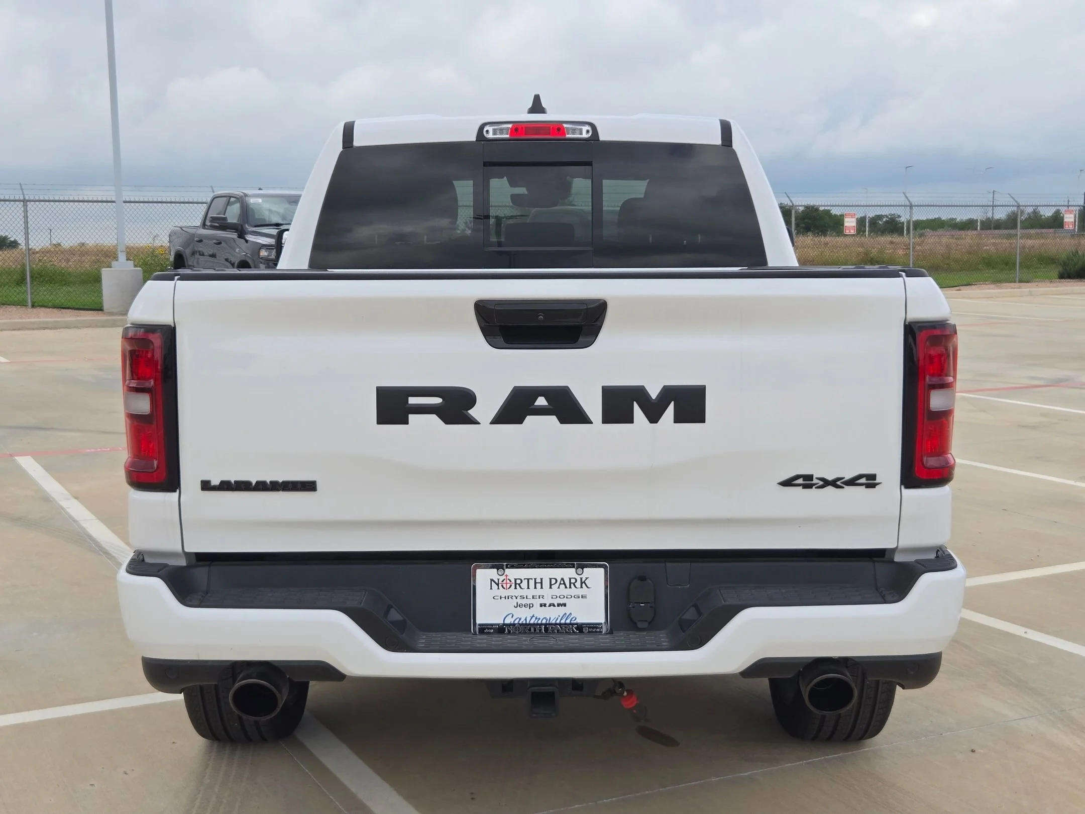 2026 RAM 1500 Laramie - Photo 4