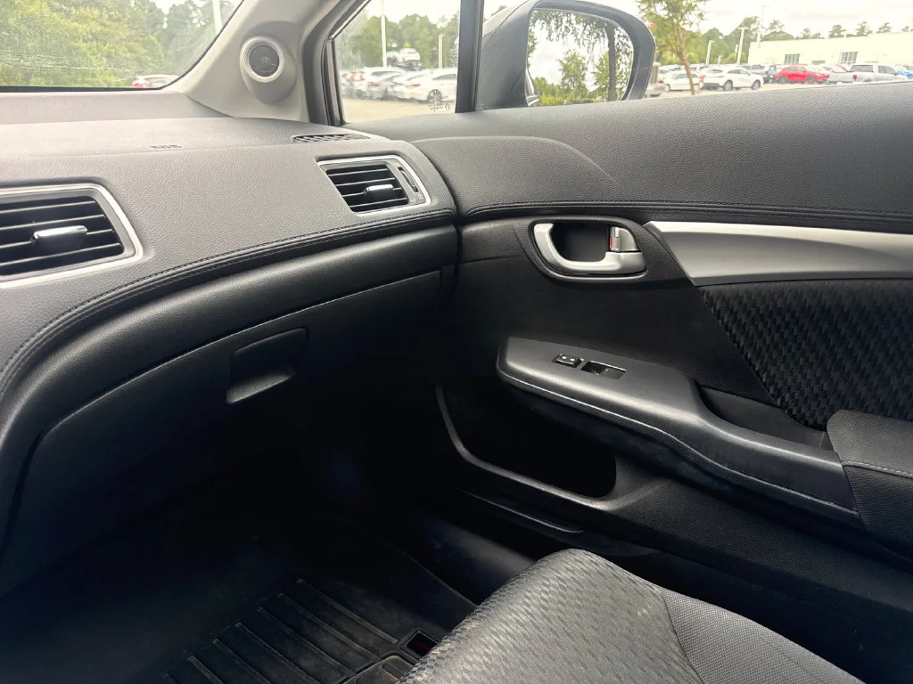 Used 2014 Modern Steel Metallic Honda EX image 17