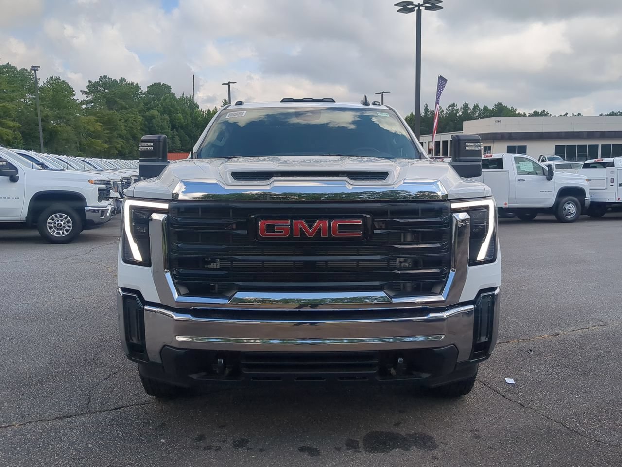 New 2026 Summit White GMC Pro image 3
