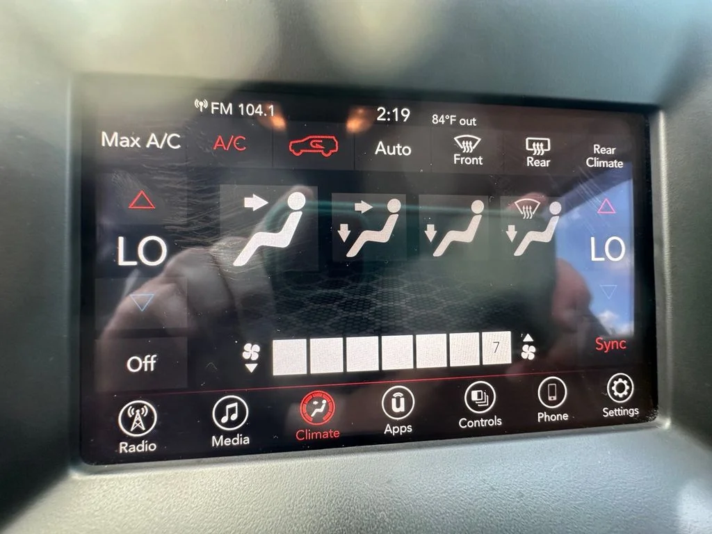 Used 2019 Silver Dodge SXT image 23