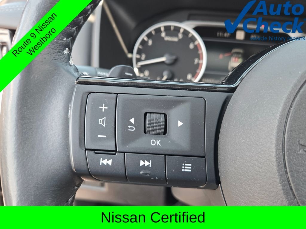 Used 2023 Black Nissan SL image 27