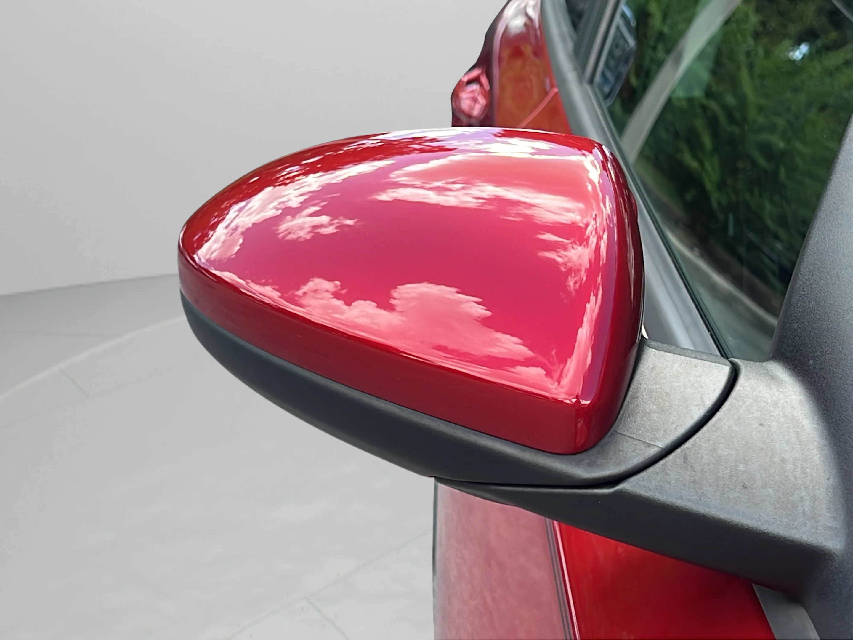 Used 2024 Currant Red Kia LXS image 24