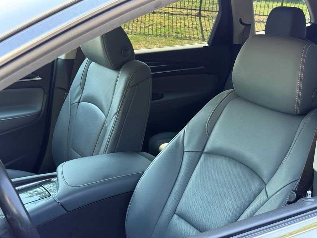 Used 2020 White Buick Premium Group image 22