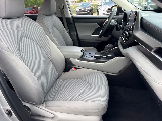 Used 2022 Silver Toyota L image 15