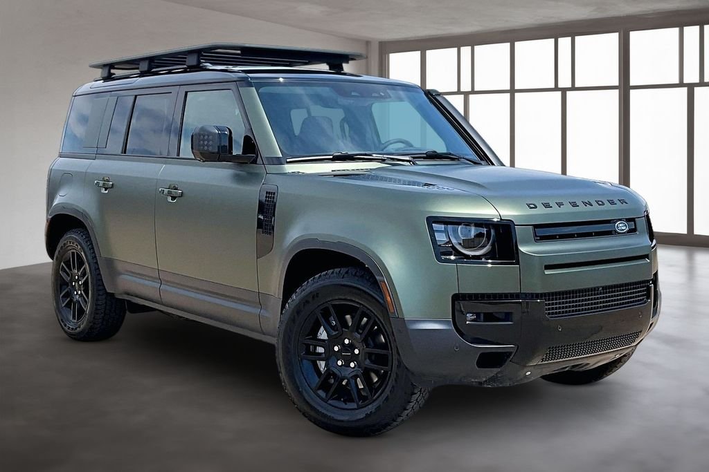 New 2026 Woolstone Green Metallic Land Rover S image 2