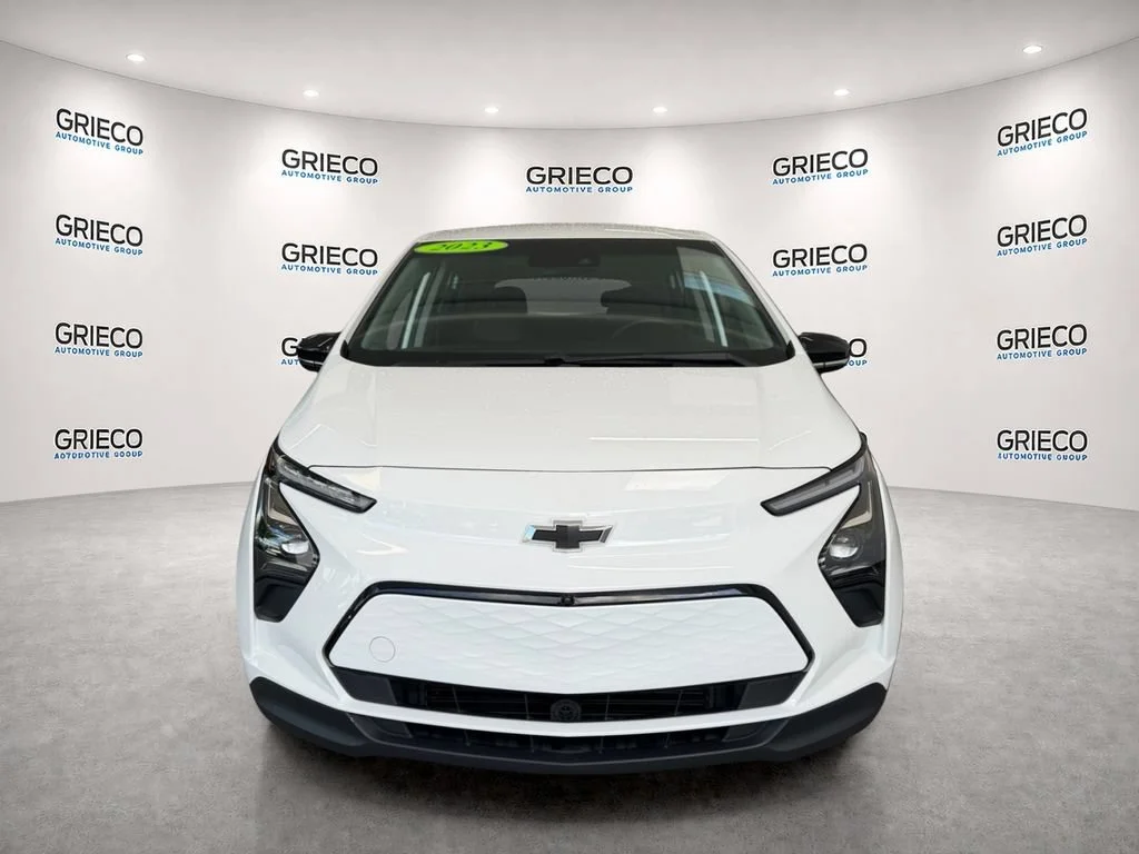 Used 2023 SUMMIT WHITE Chevrolet 2LT image 2