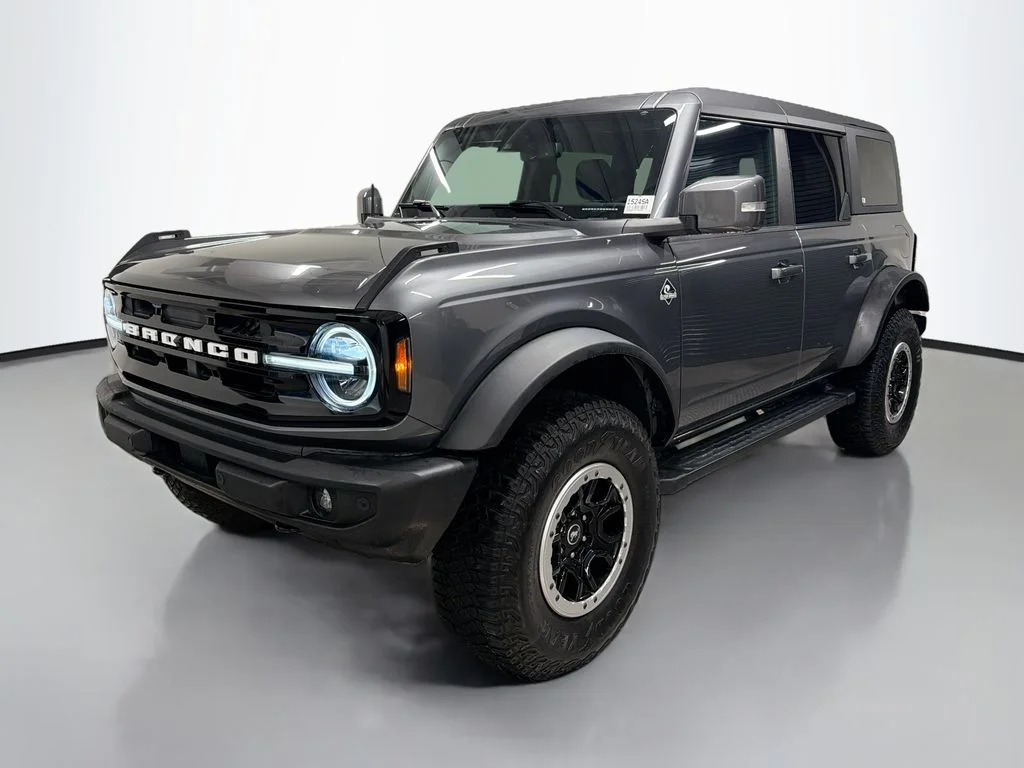 2024 Ford Bronco Outer Banks 4x4's photo