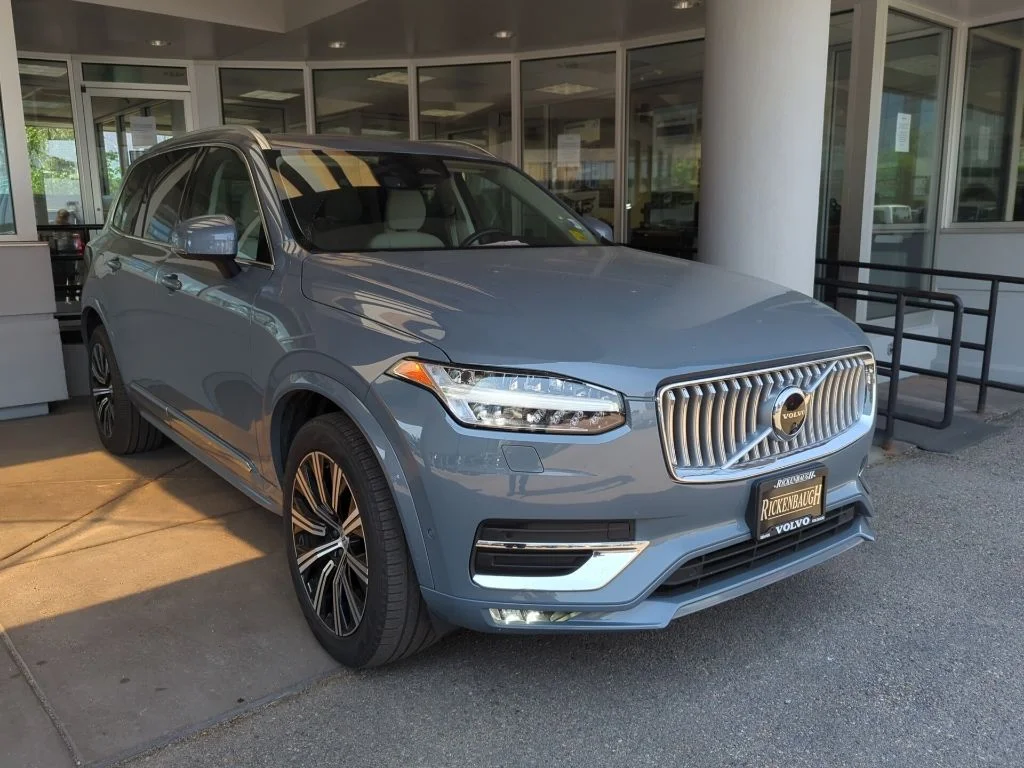 2023 Volvo XC90 B5 Plus 4WD's photo