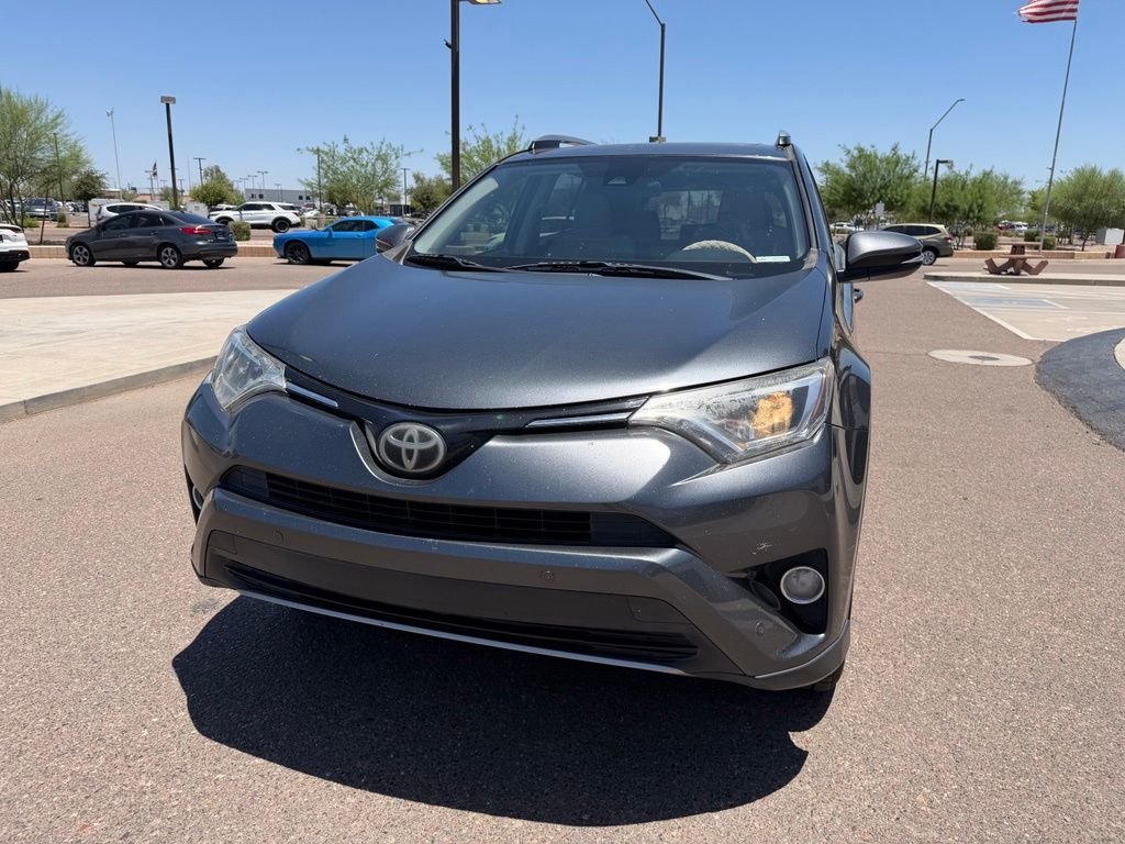 Used 2017 Gray Toyota XLE image 11