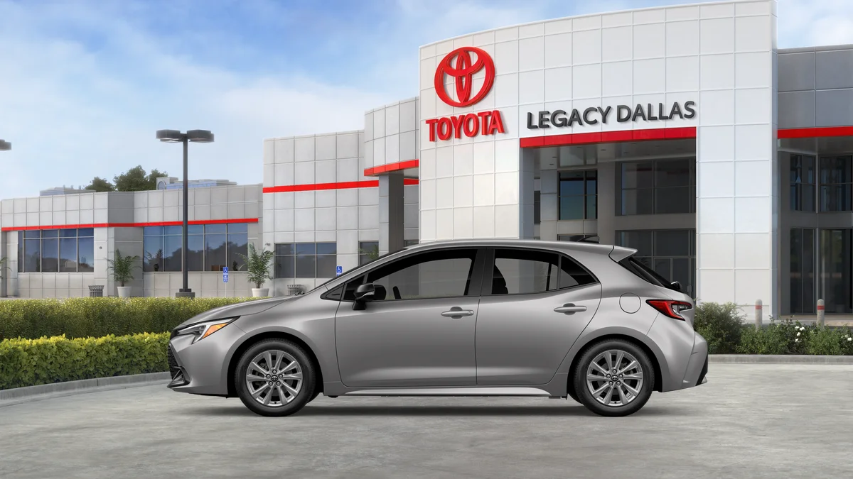 New 2027 Classic Silver Metallic Toyota SE image 32