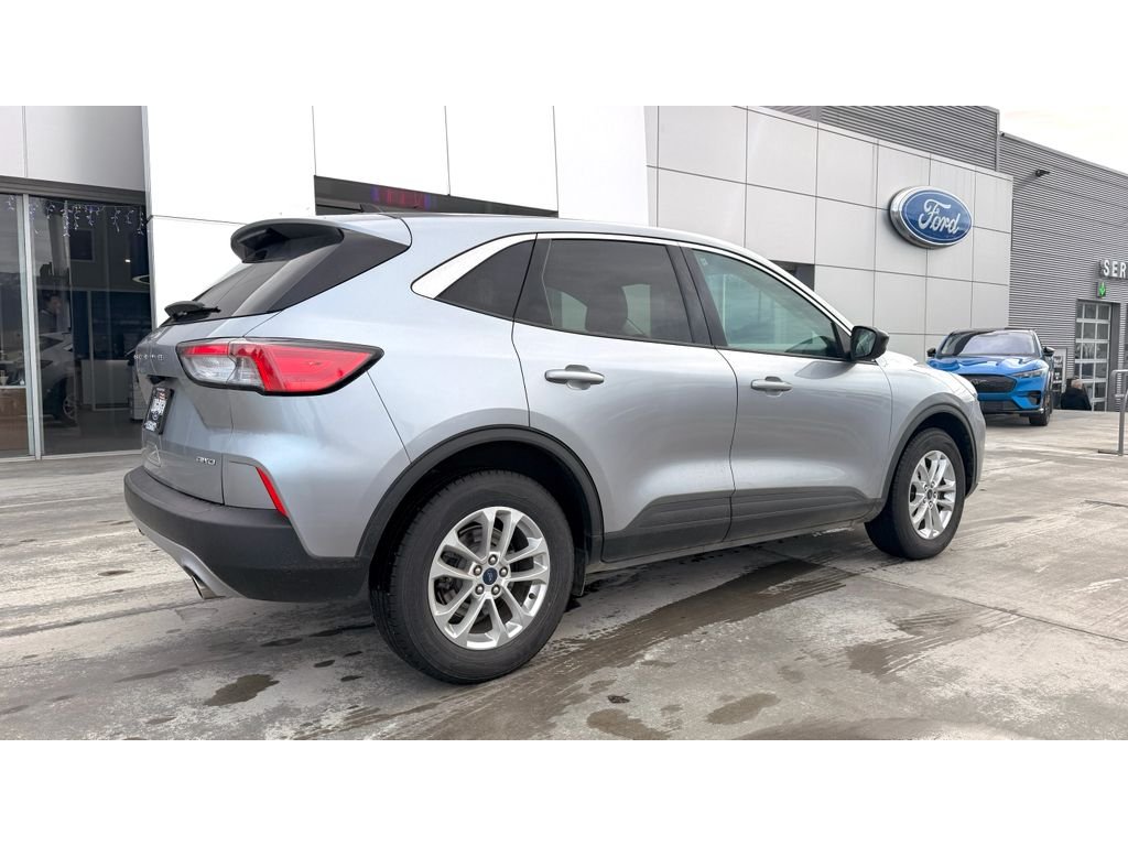 Used 2021 Silver Ford SE image 5