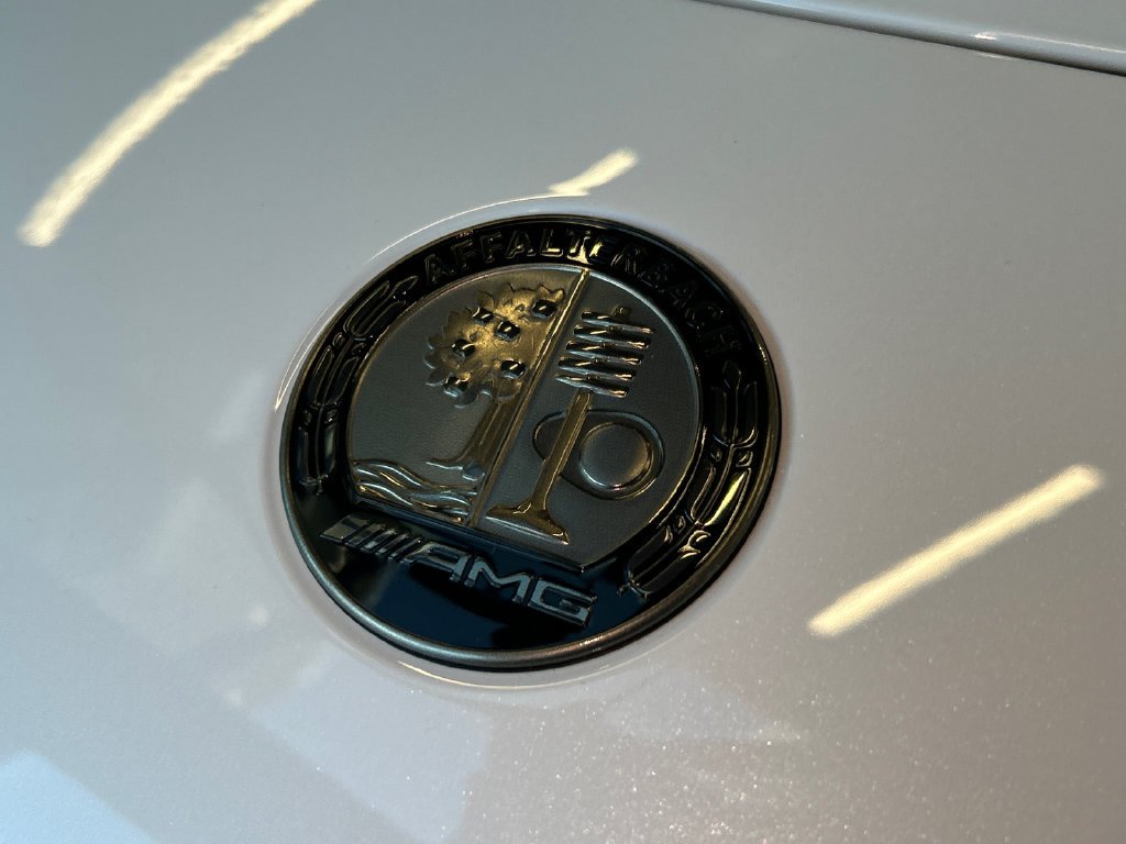 New 2027 MANUFAKTUR Moonlight White Metallic Mercedes-Benz AMG® CLE 53 4MATIC+ Cabriolet image 52
