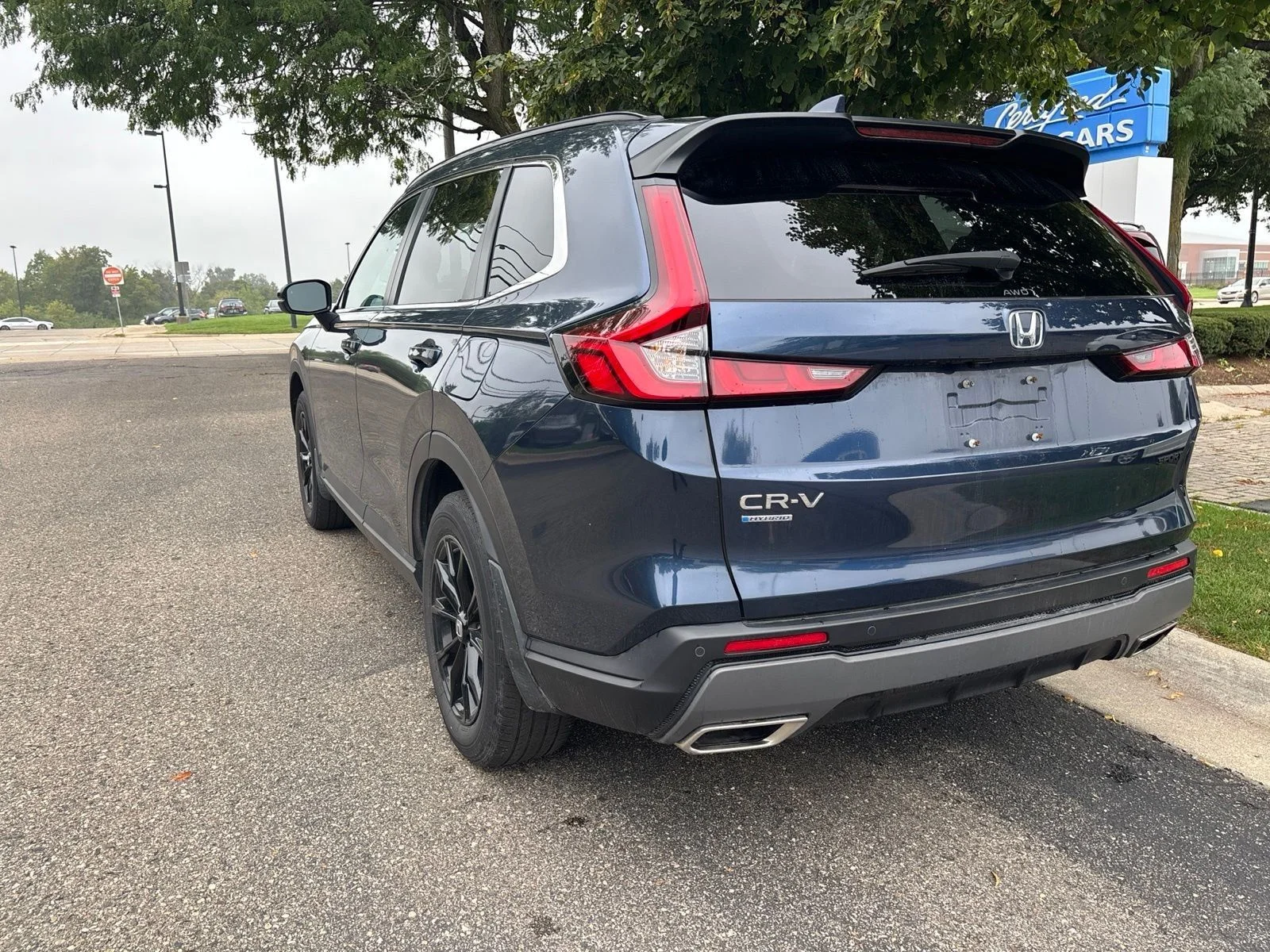 Used 2024 Canyon River Blue Metallic Honda Sport-L image 4