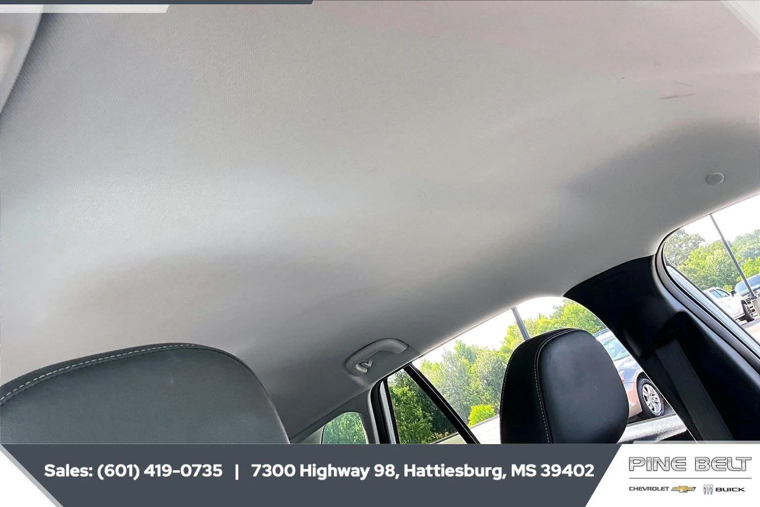 Used 2025 Summit White Chevrolet LT image 16