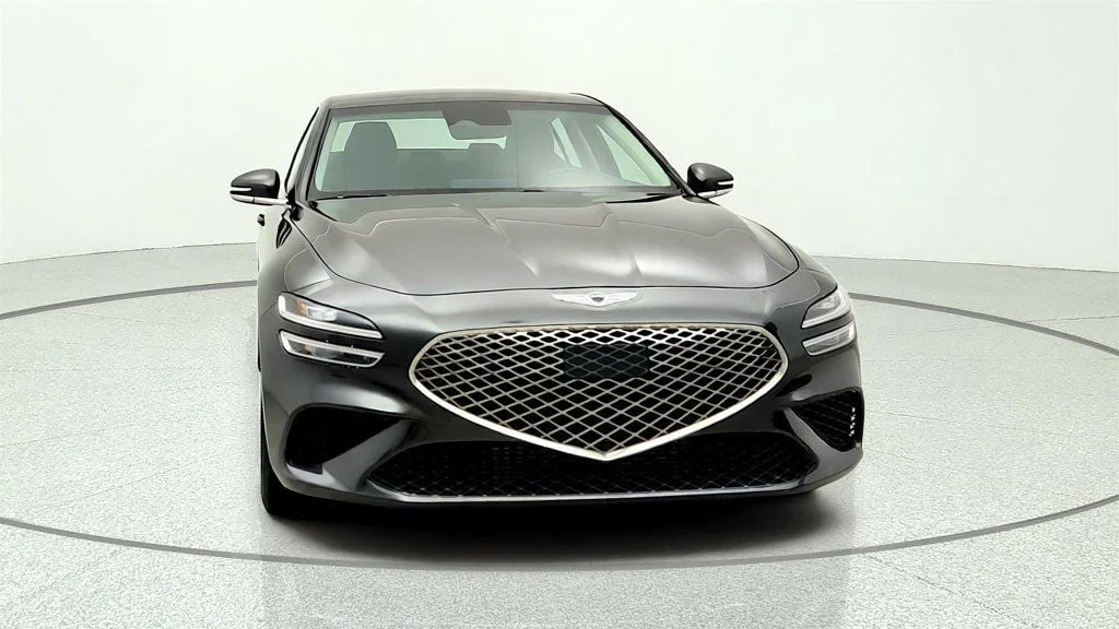 Used 2023 Makalu Gray Genesis 2.0T AWD image 2