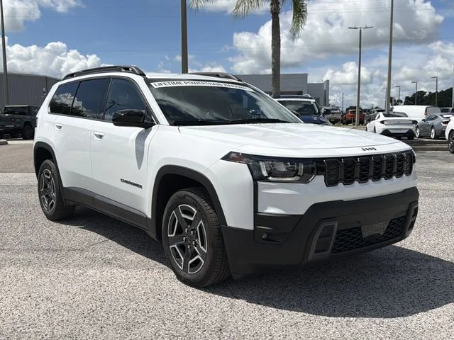 New 2026 Bright White Clear-Coat Exterior Paint Jeep Limited image 2