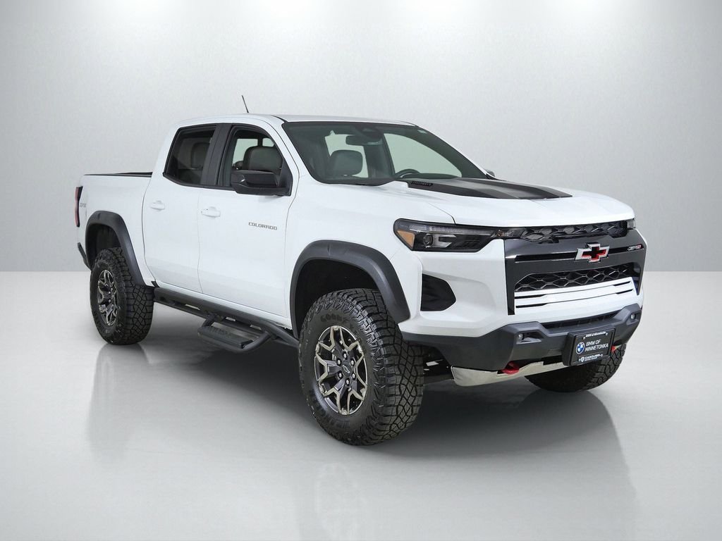 Used 2025 White Chevrolet ZR2 image 8