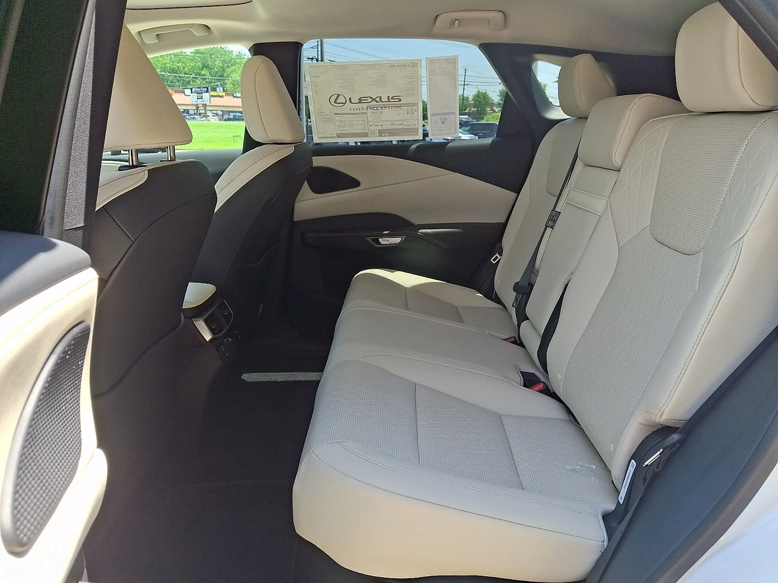 2026 Lexus RX 350 Premium - Photo 8