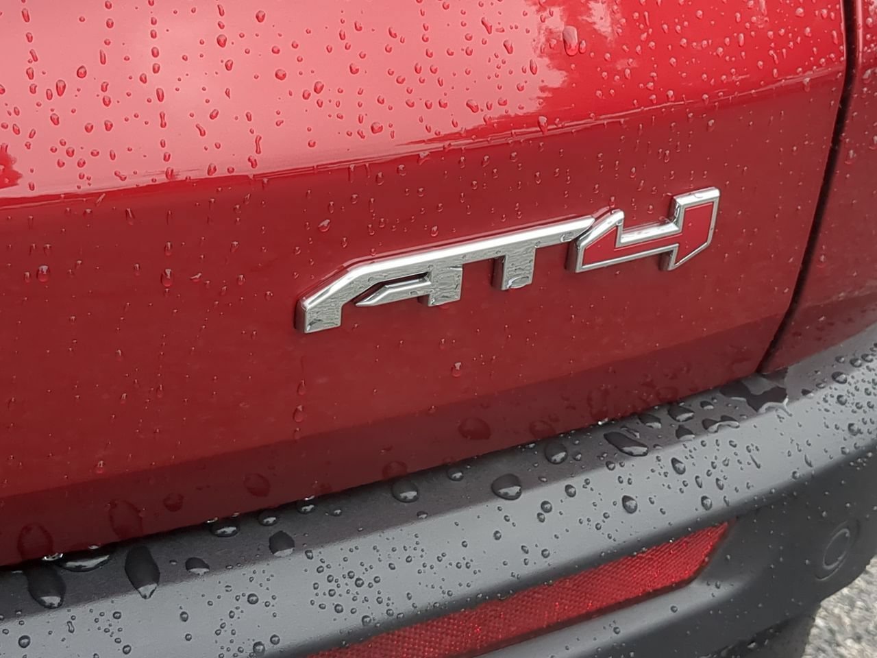 2026 GMC Acadia AT4 - Photo 32
