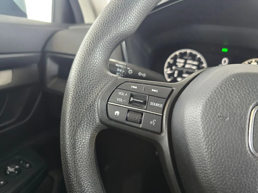 Used 2025  Honda LX image 14