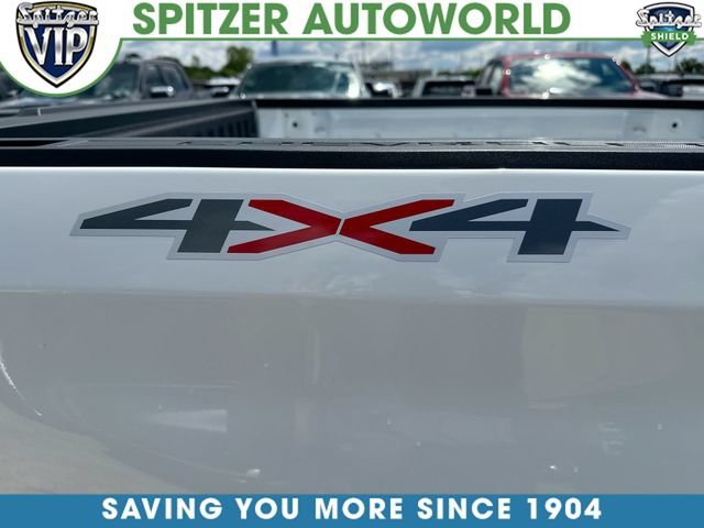 New 2026 Summit White Chevrolet LT (2FL) image 45