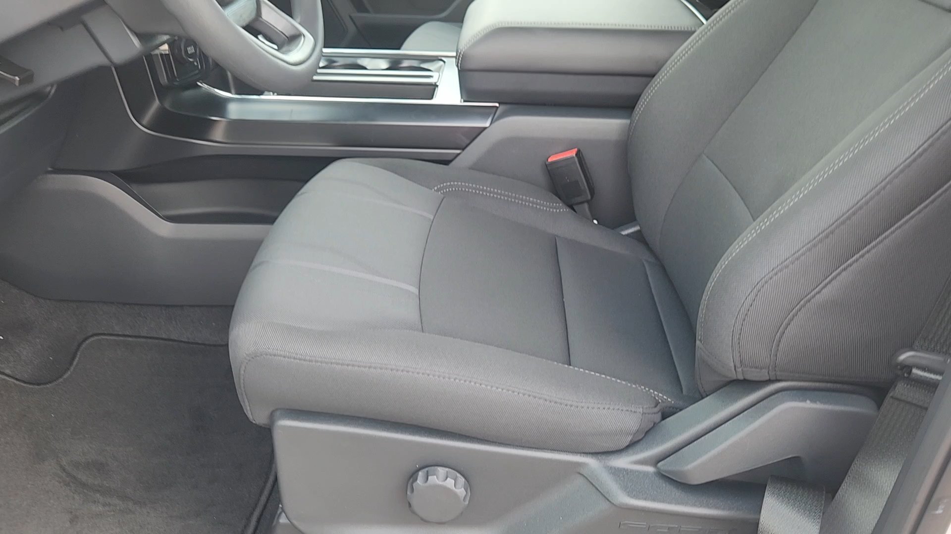 New 2026 Oxford White Ford STX image 28
